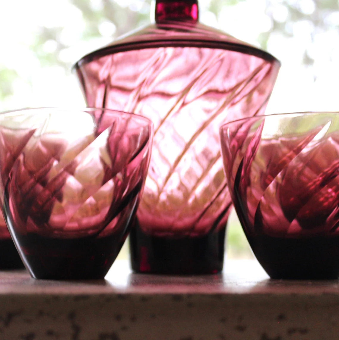 Vintage Amethyst Swirl Barware Set – 6-Piece Purple Rocks Glasses with Matching Ice Bucket