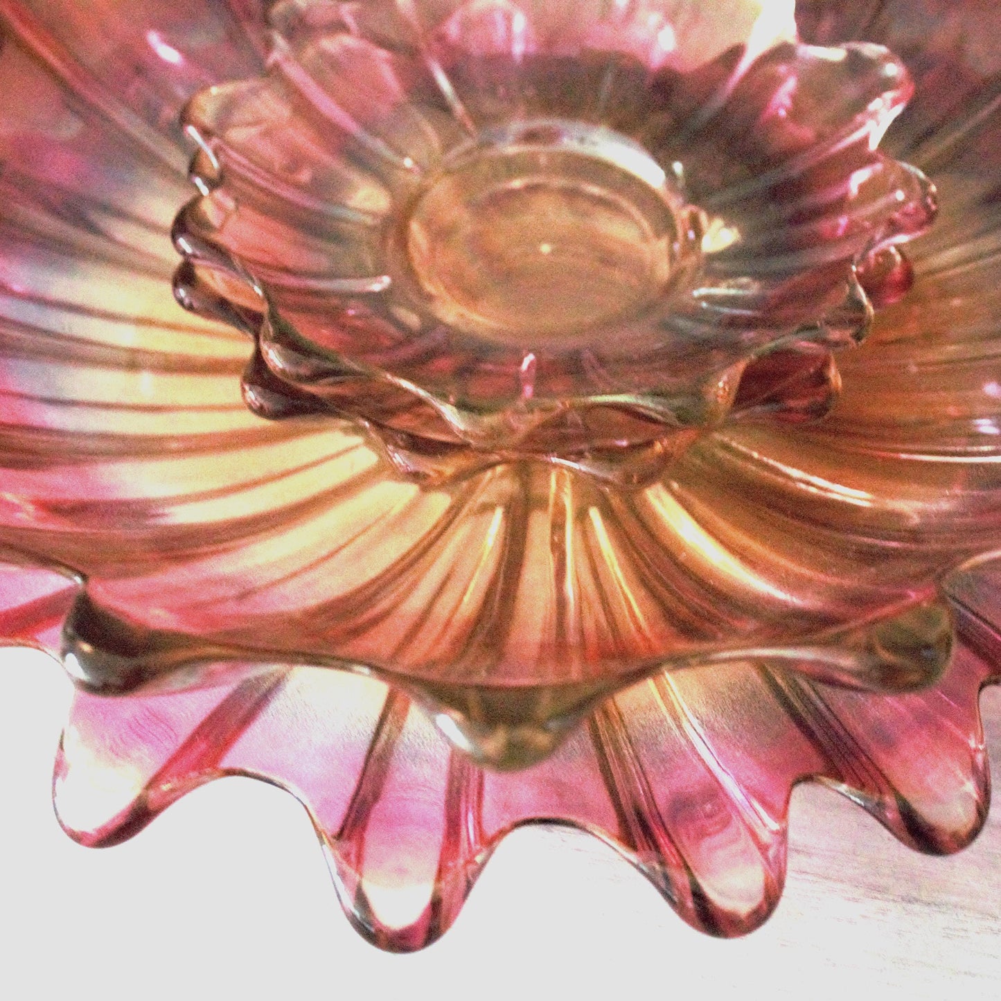 Vintage Federal Glass Bowl Set of 4: Iridescent Celestial Marigold Pattern, Marigold plate