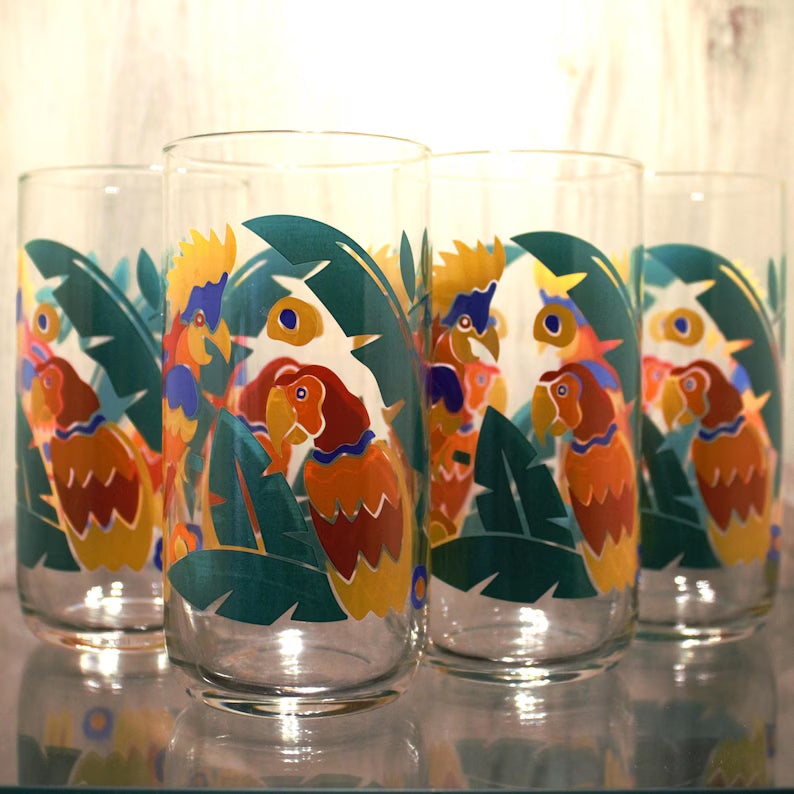 Vintage Macaw Parrot Tumblers – Set of 4 Colourful Tropical Bird Glasses