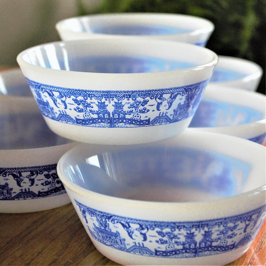 Vintage Federal Blue Willow Bowls (Set of 4) - Dessert Fruit Cereal