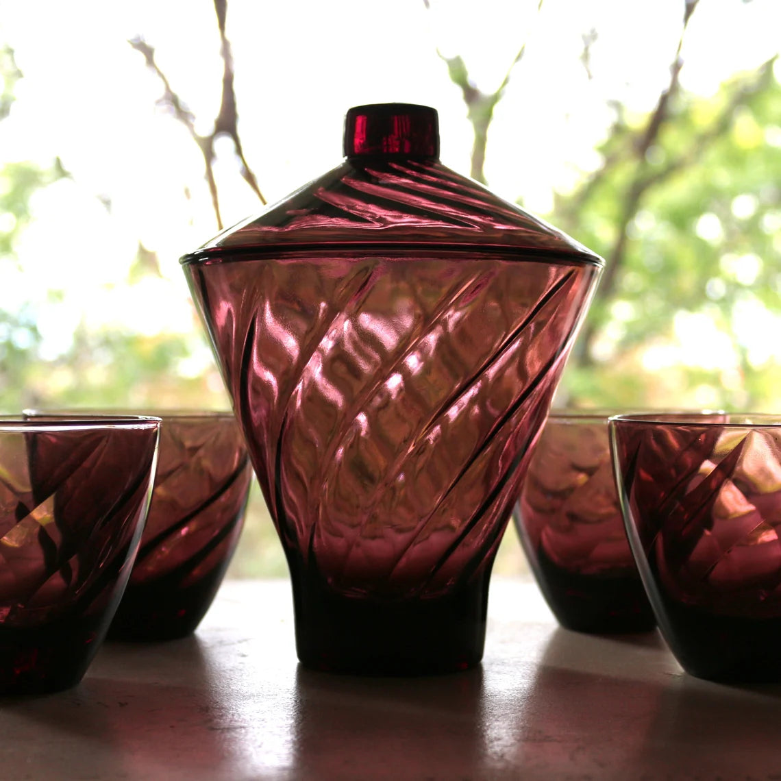 Vintage Amethyst Swirl Barware Set – 6-Piece Purple Rocks Glasses with Matching Ice Bucket