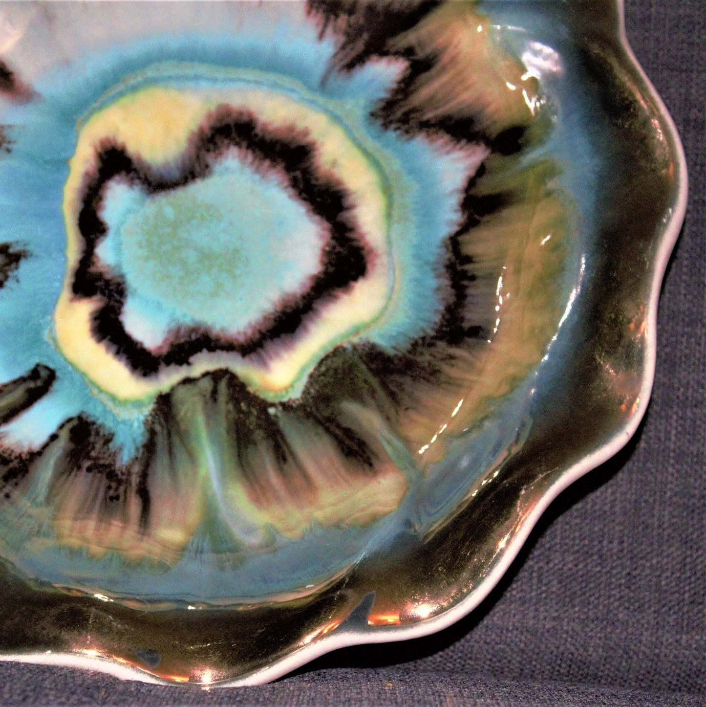 Vintage West Germany Lava Bowl 429: Decorative German Pottery