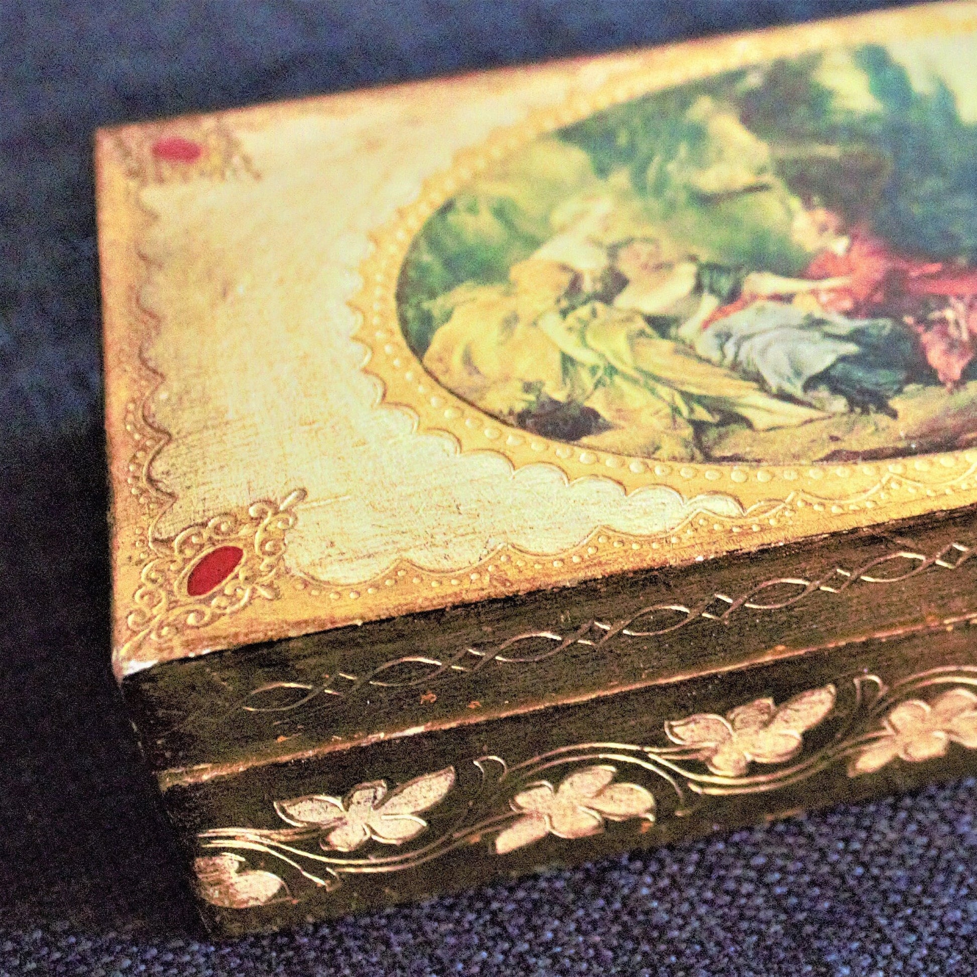 Vintage Florentine Jewelry Box: Hand Painted Italian Gilt Wood Trinket