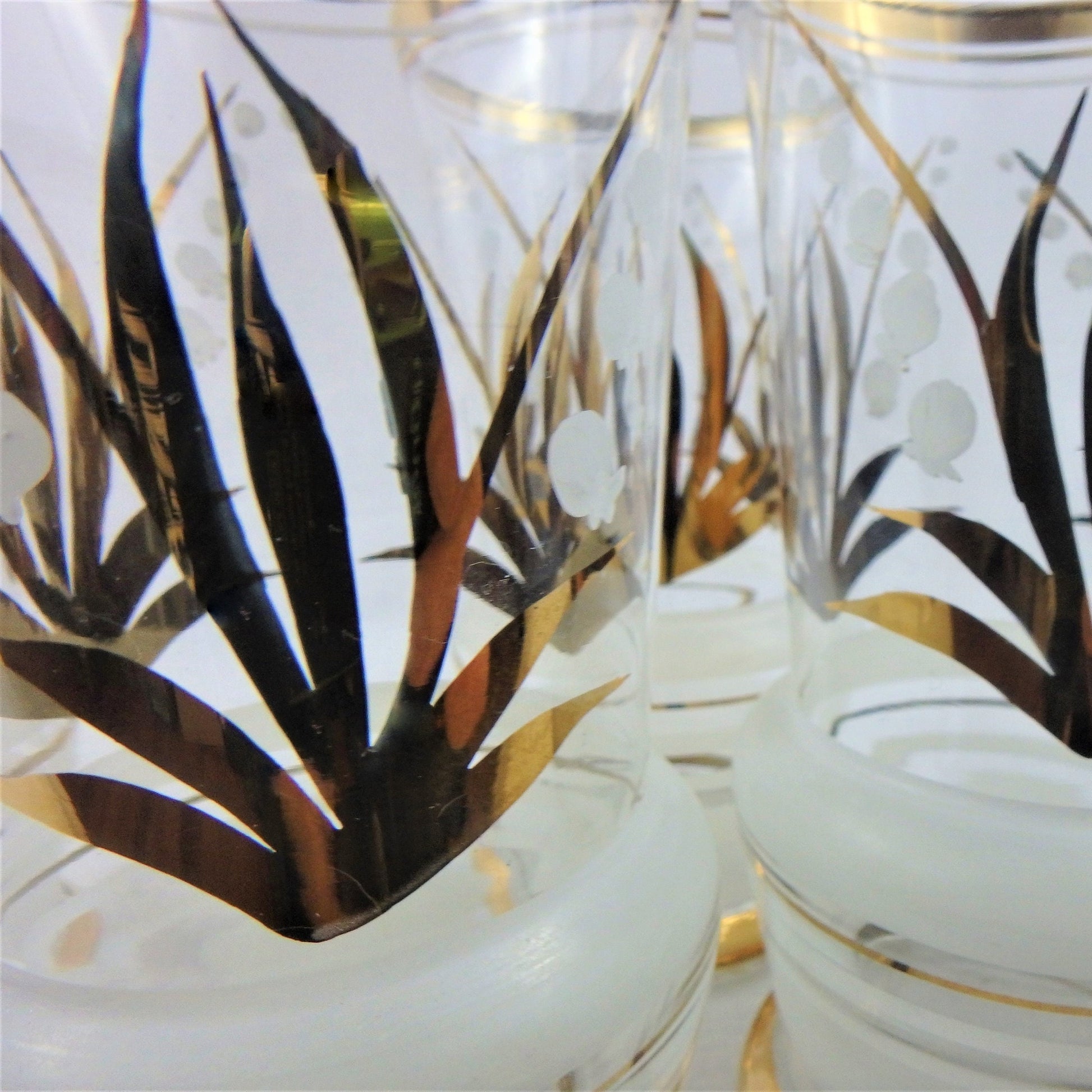 Vintage Frosted Gold Tumblers - Embossed Cocktail Glasses, Set of 4