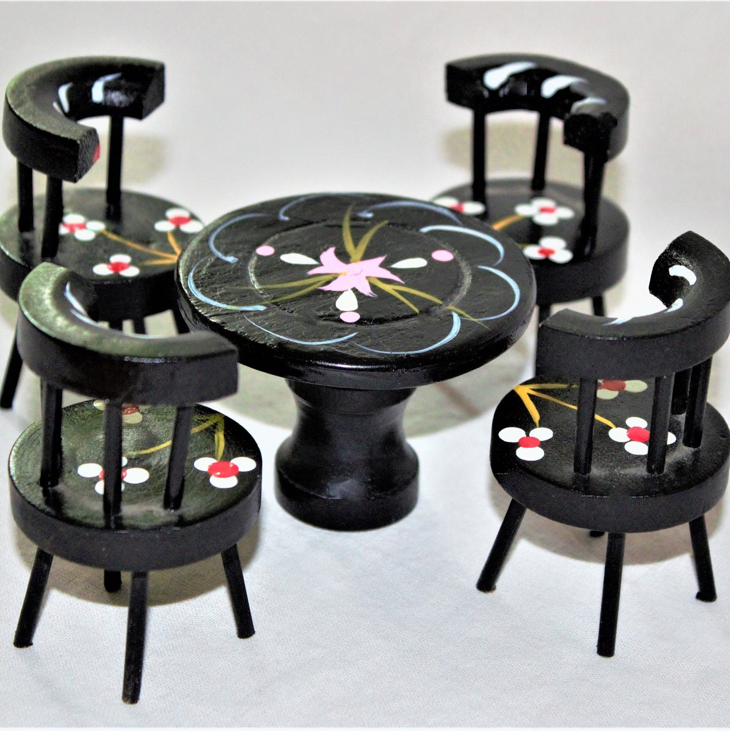 Hand-Painted Dollhouse Dining Set: Miniature Table & Chairs, Floral Boho Style