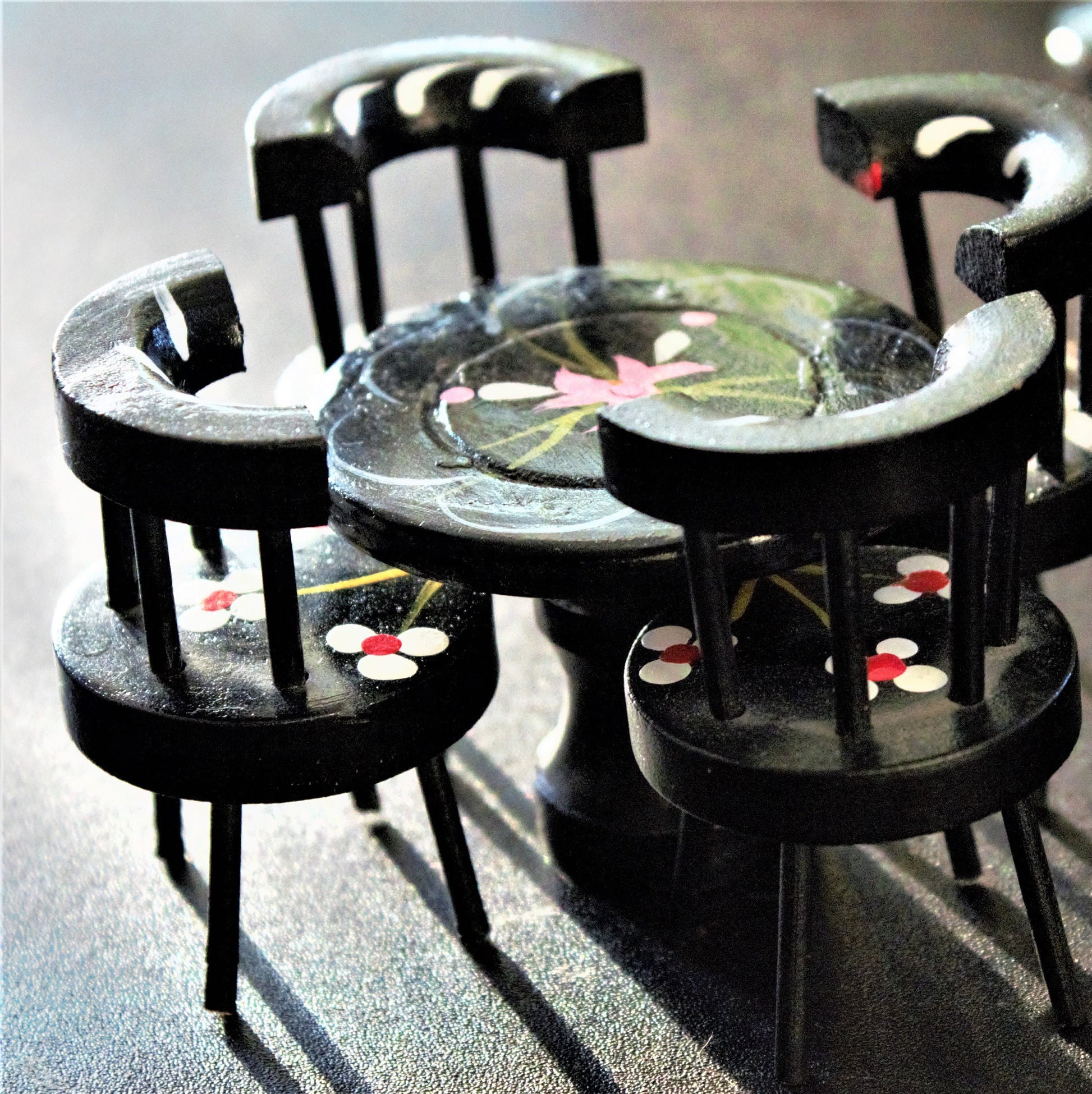 Hand-Painted Dollhouse Dining Set: Miniature Table & Chairs, Floral Boho Style