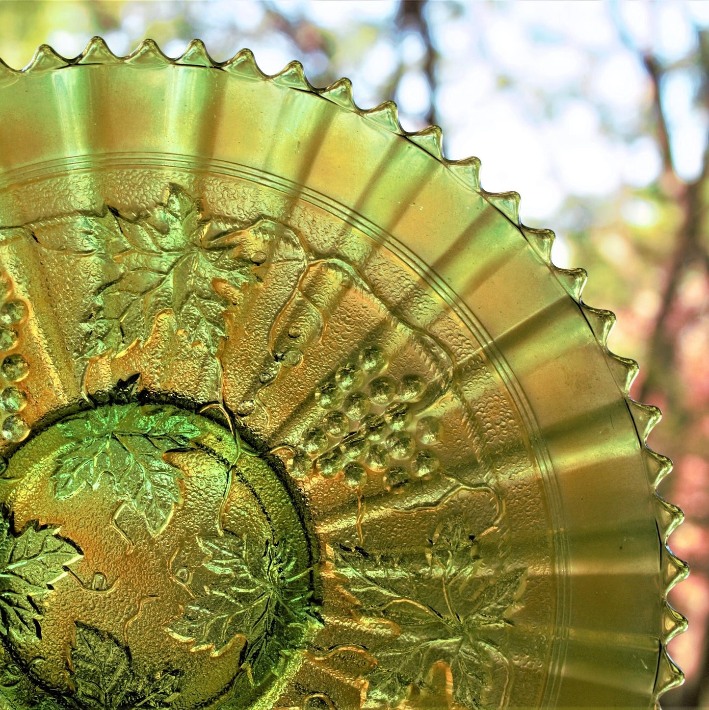 Rare Northwood Grape & Cable Plate: Iridized Green Stippled Sawtooth Edge