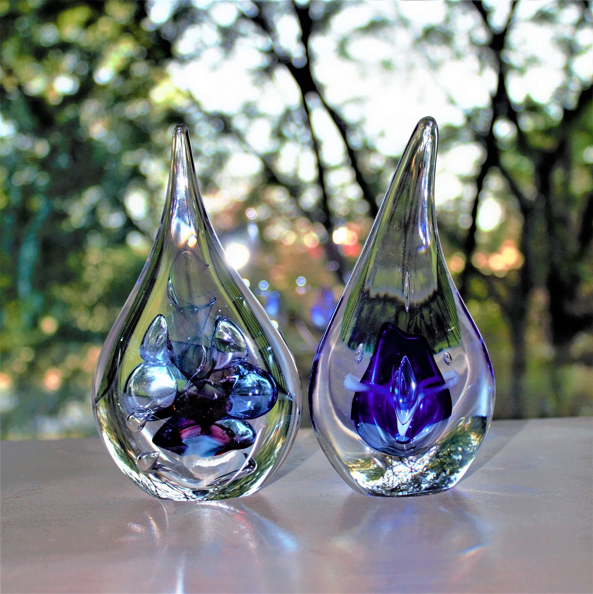 Signed Marian Pyrcak Teardrop Art Glass Sculpture: Sommerso Paperweight