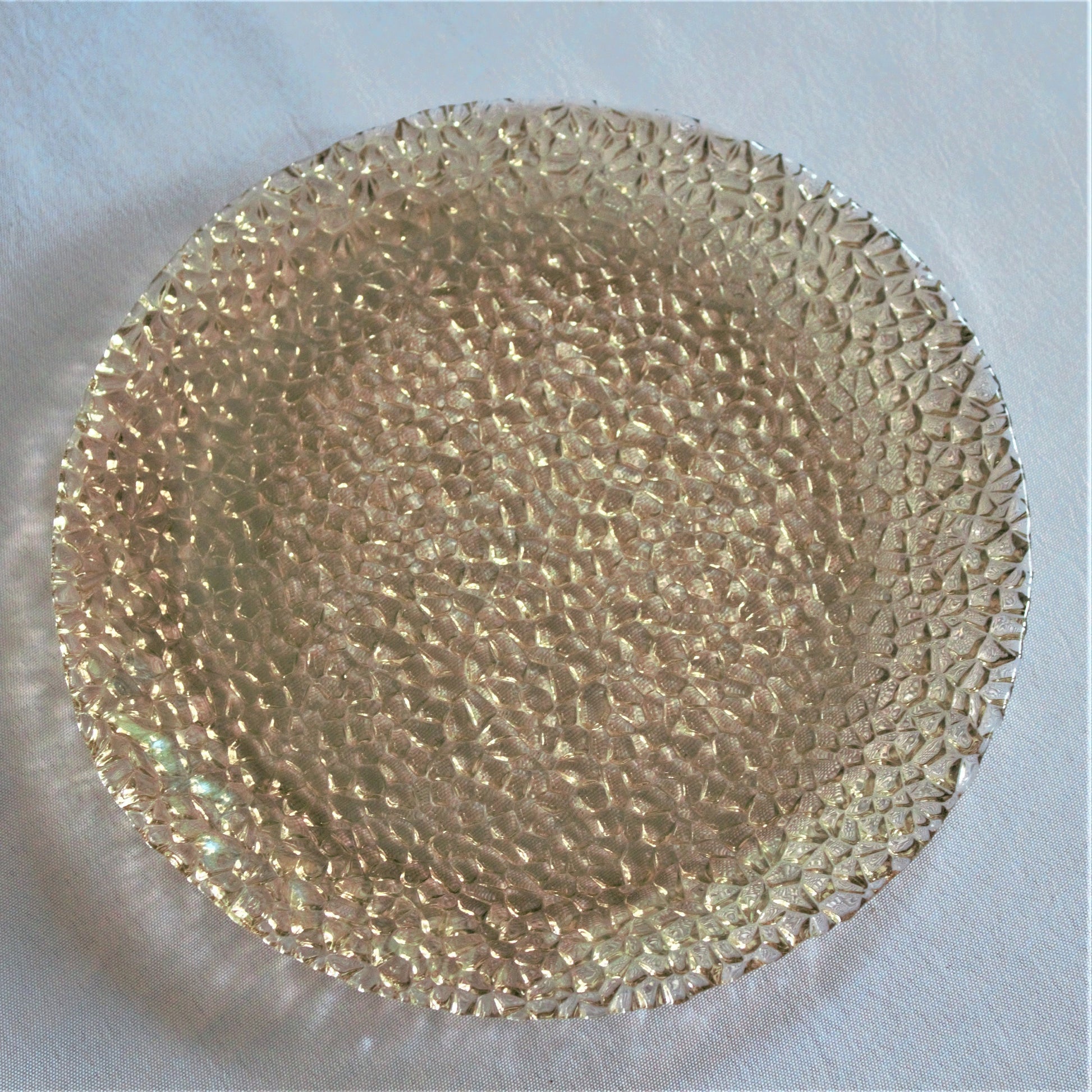 Iridescent Glass Salad Plates (Set of 4): Vetropuro Textured Gold Plateware