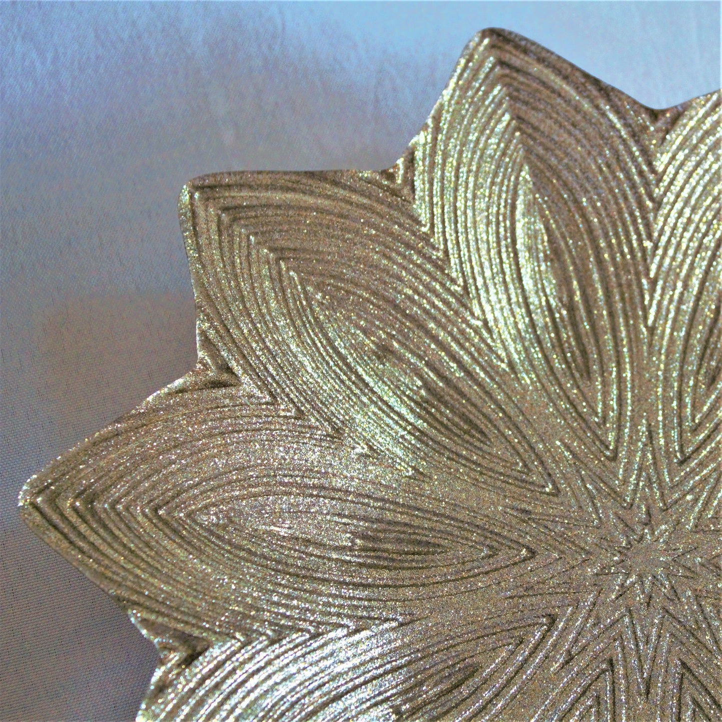 Iridescent Star Glass Dessert Plates - Set of 6 Glittery Gold Tablesetting
