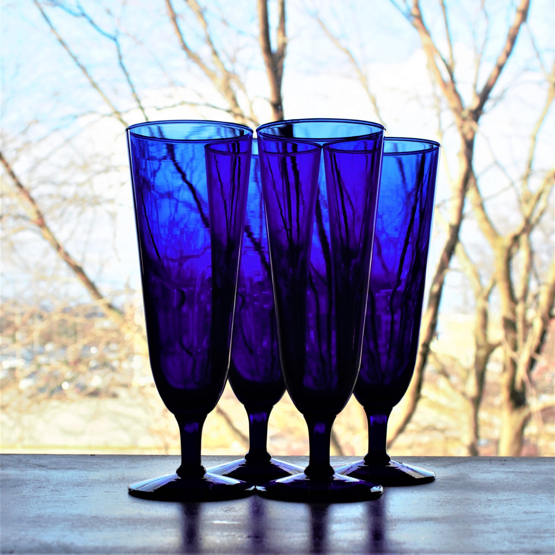 Vintage Cobalt Blue Cocktail Glasses - Set of 4 Tall Beer Glasses, pint glass