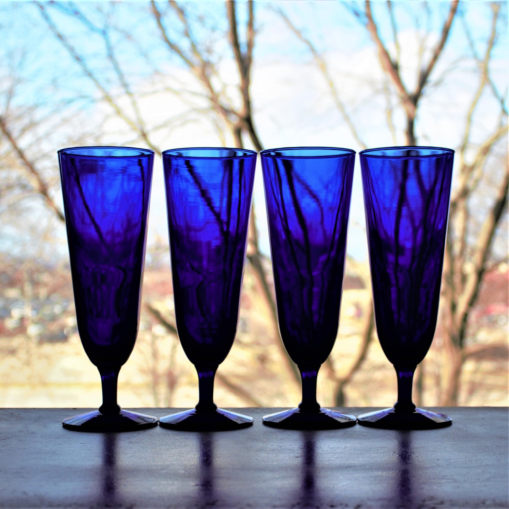 Vintage Cobalt Blue Cocktail Glasses - Set of 4 Tall Beer Glasses, pint glass