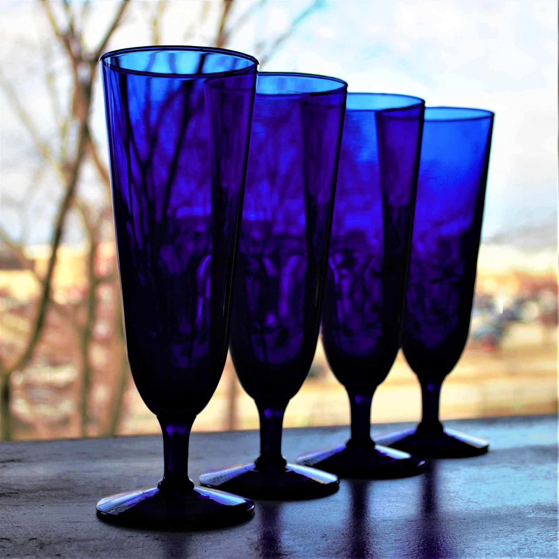 Vintage Cobalt Blue Cocktail Glasses - Set of 4 Tall Beer Glasses, pint glass
