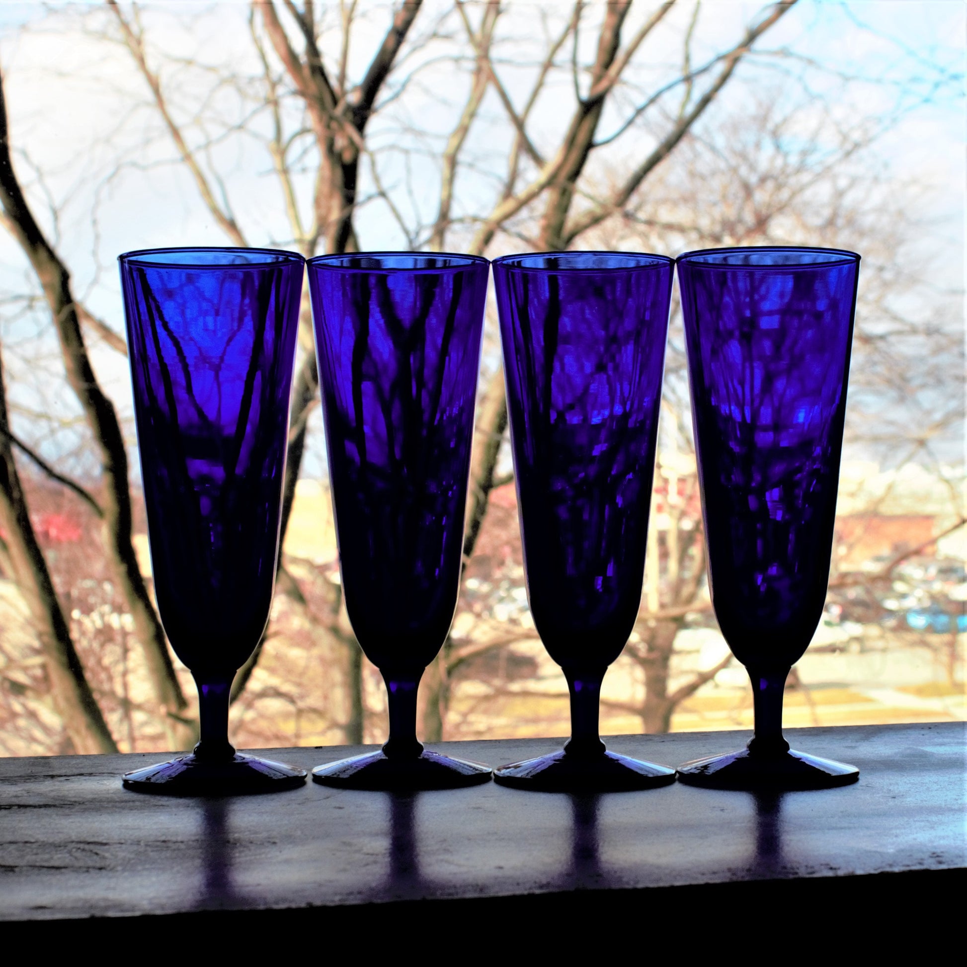 Vintage Cobalt Blue Cocktail Glasses - Set of 4 Tall Beer Glasses, pint glass