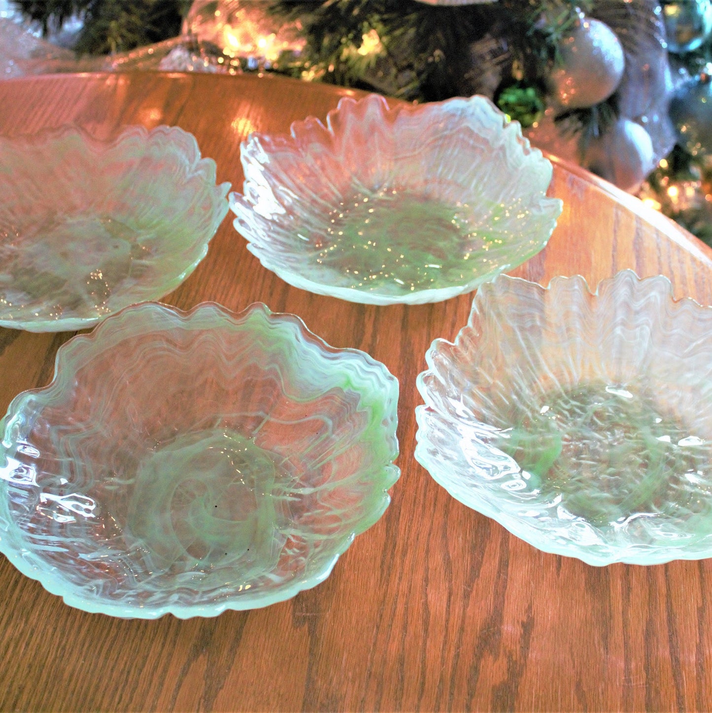Green Swirl Glass Bowl Set of 4: Scalloped Edge, Unique Salad Bowls