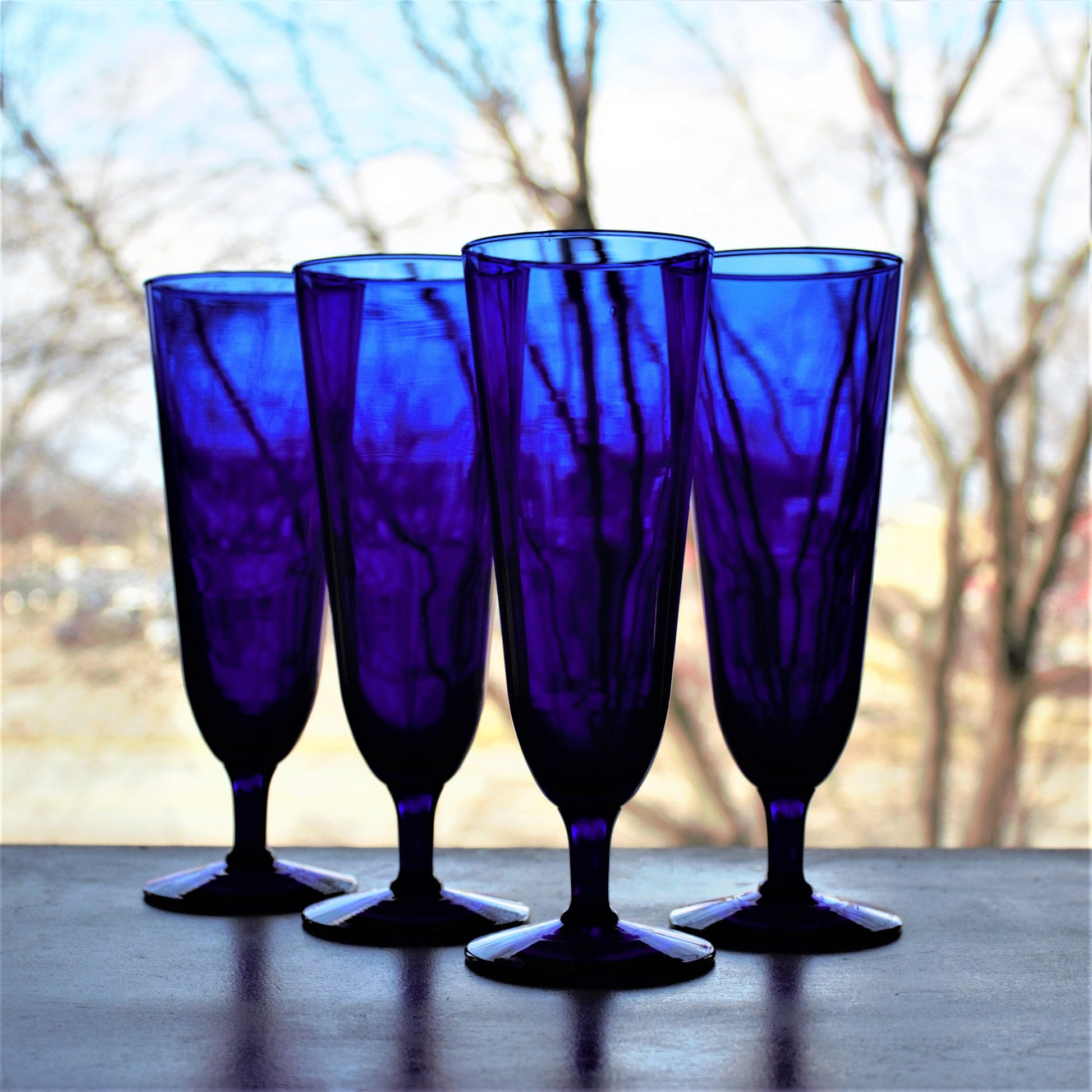 Vintage Cobalt Blue Cocktail Glasses - Set of 4 Tall Beer Glasses, pint glass