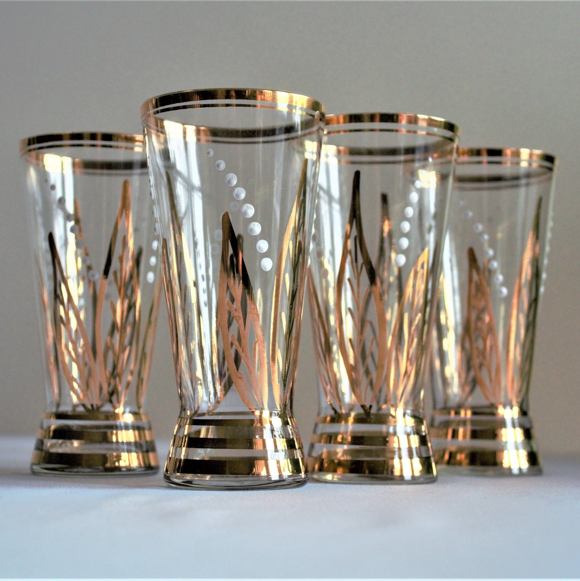 Vintage Glasses, 4PC Vintage Gold Tumblers, Vintage Juice Glass, Unique Glassware, Vintage Gold and White Tumblers, Unique Vintage Gift Idea