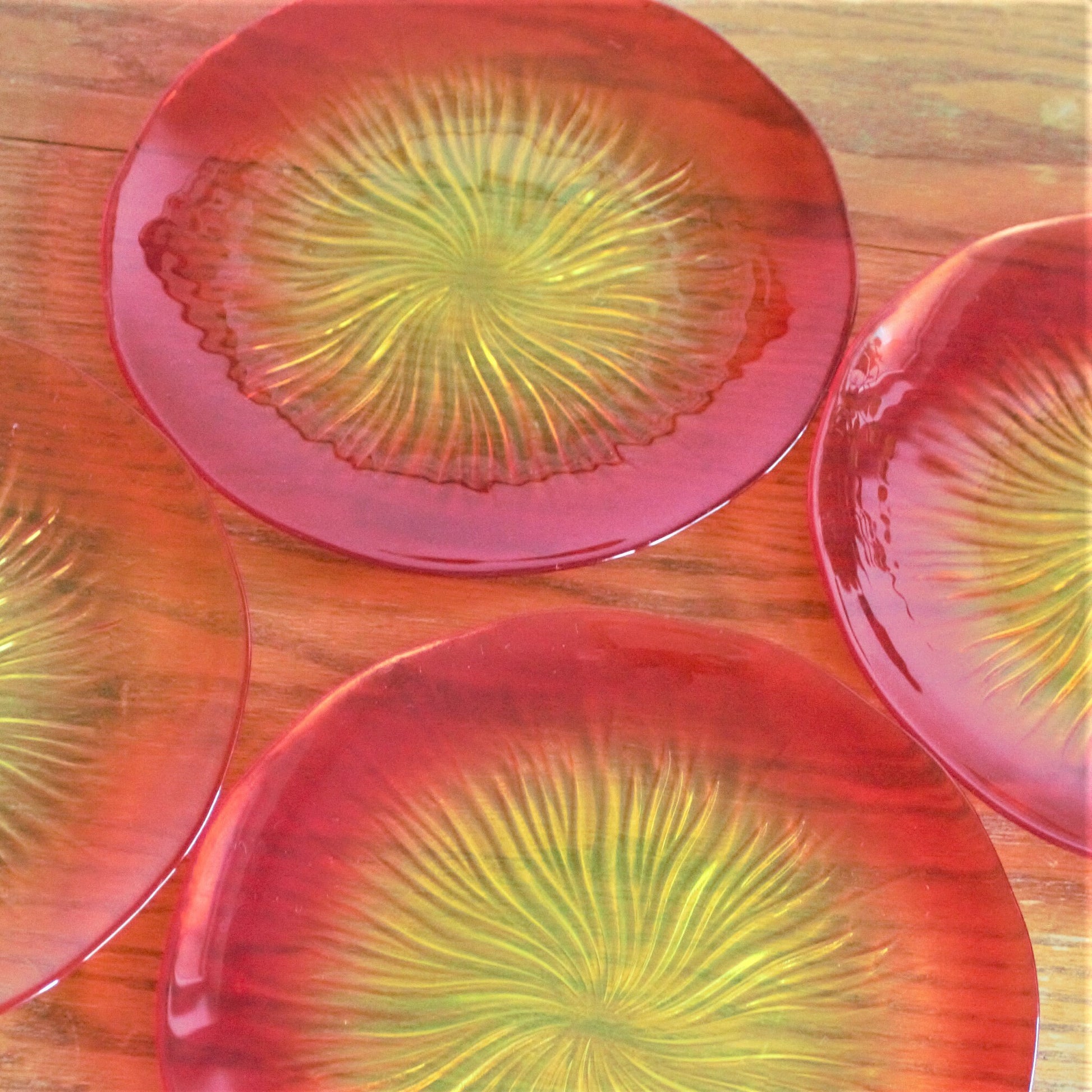Orange Sunburst Glass Plate Set, Swirl Design, 8.5" (Set of 4)