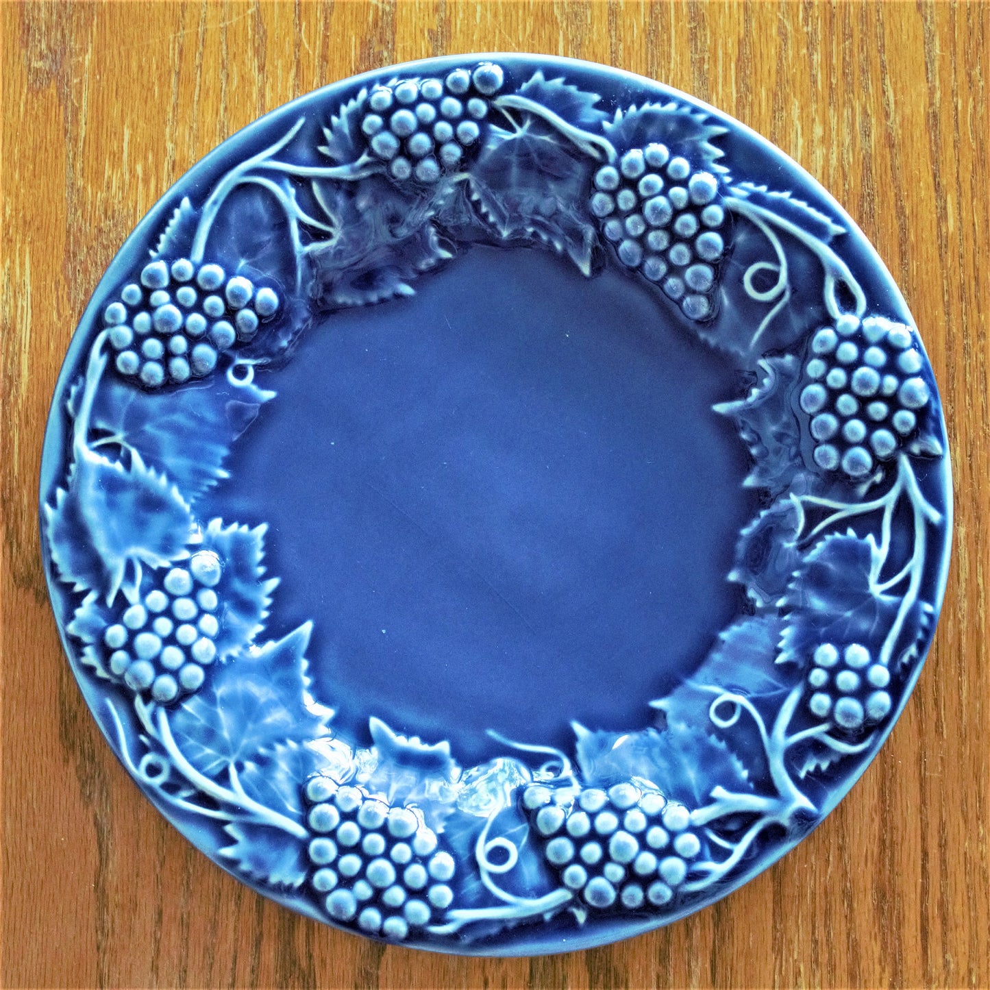 Bordallo Pinheiro Blue Grape Plate: Portuguese Pottery Decor