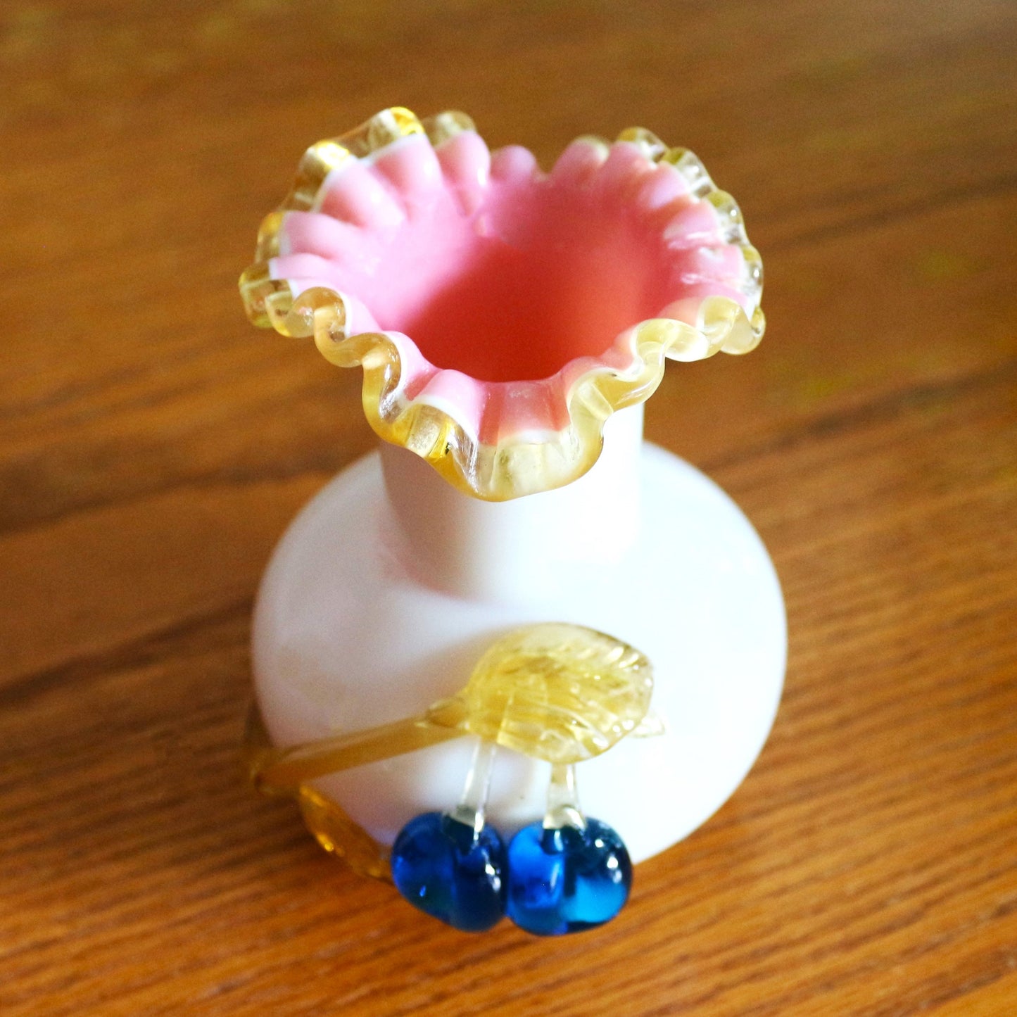 Vintage Fenton Peach Blown Glass Vase: Applied Fruit Decor