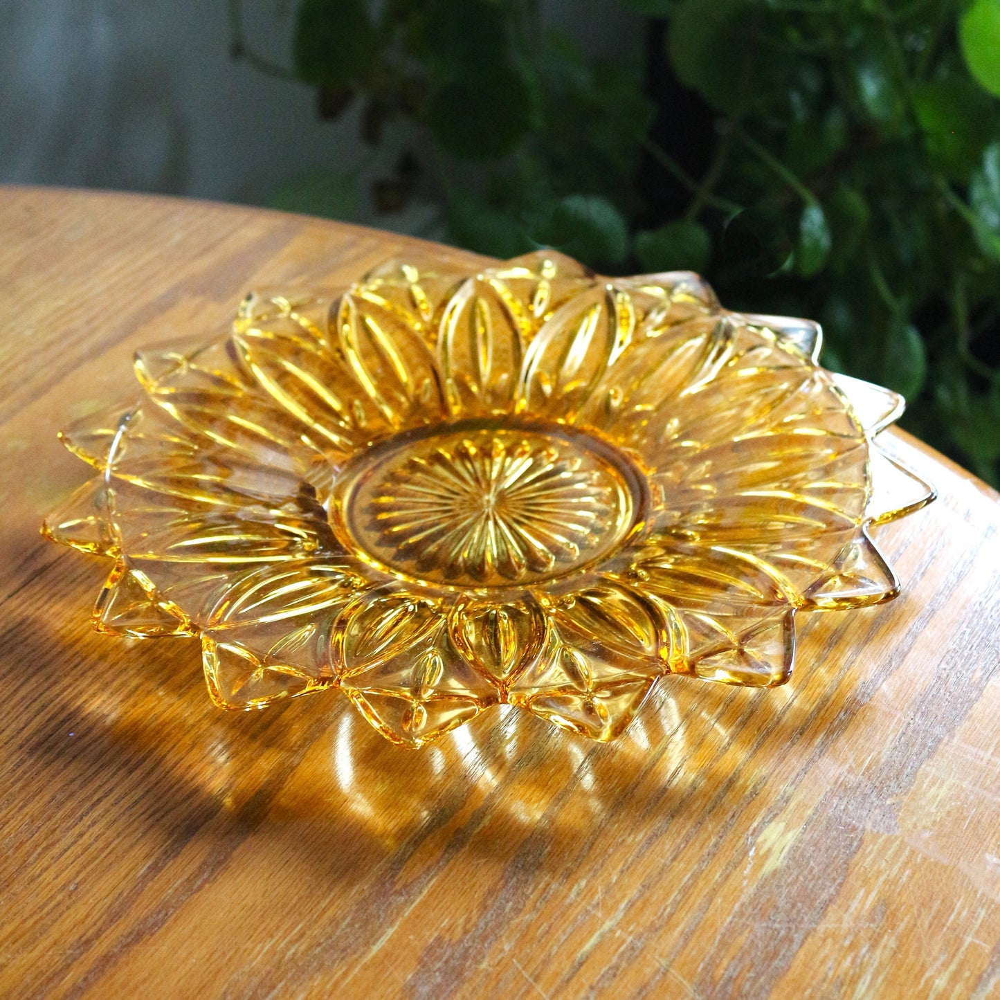 Vintage Federal Glass Plate: Gold Petal Pattern Dinner Plate, flower shape