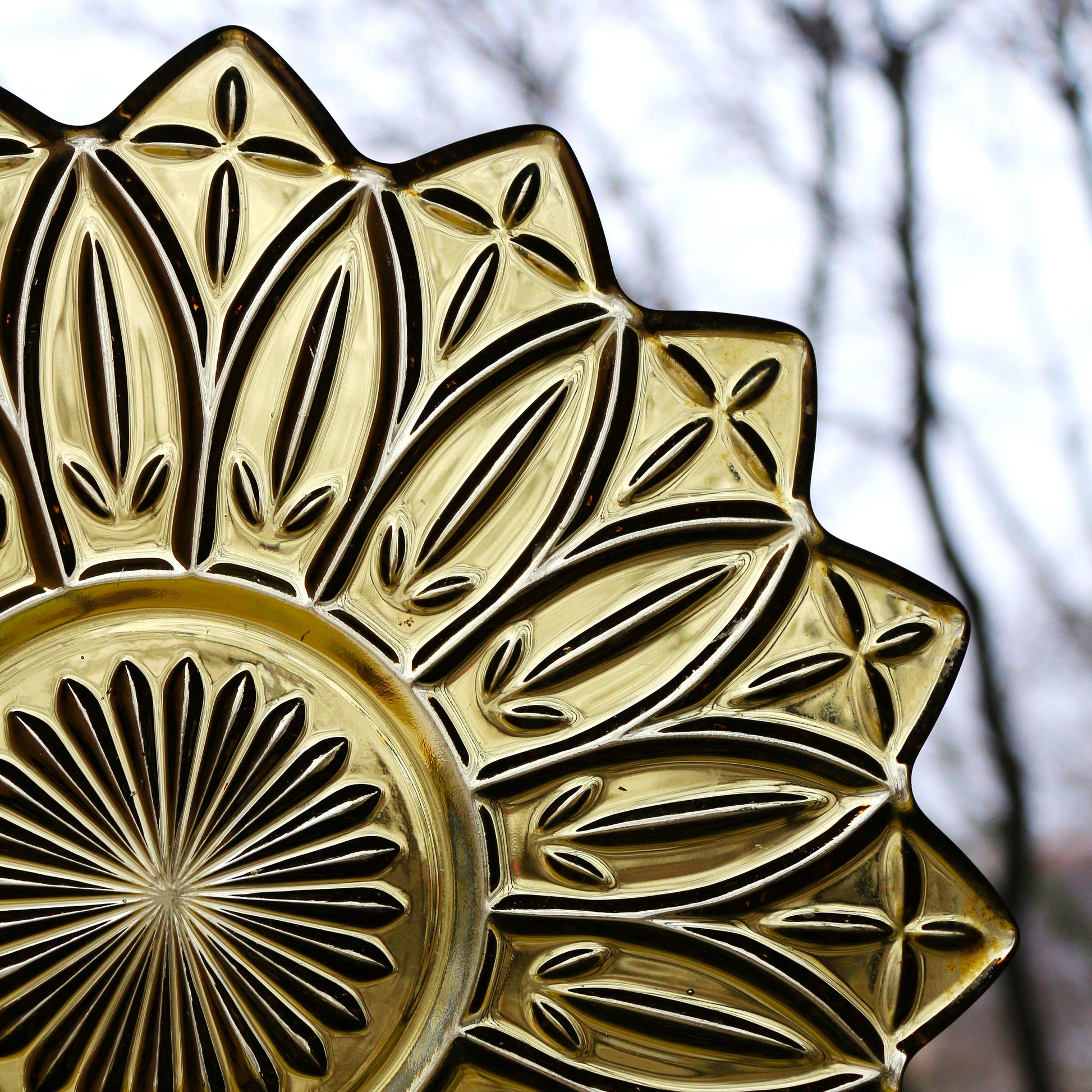 Vintage Federal Glass Plate: Gold Petal Pattern Dinner Plate, flower shape