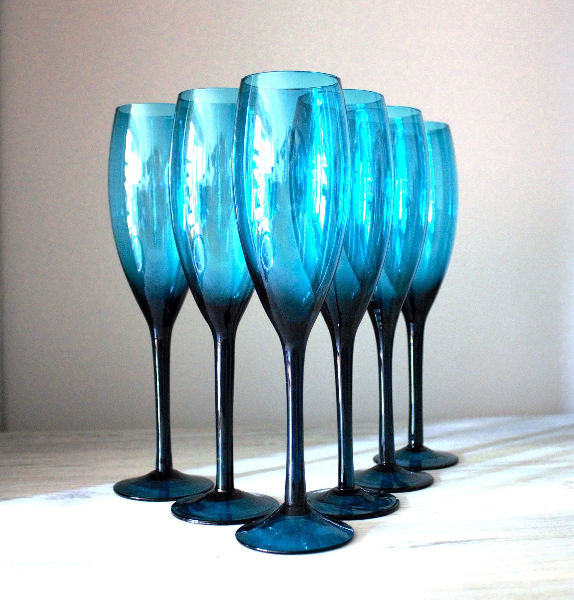 Hand Blown Teal Champagne Flute Set: Elegant Blue Stemware