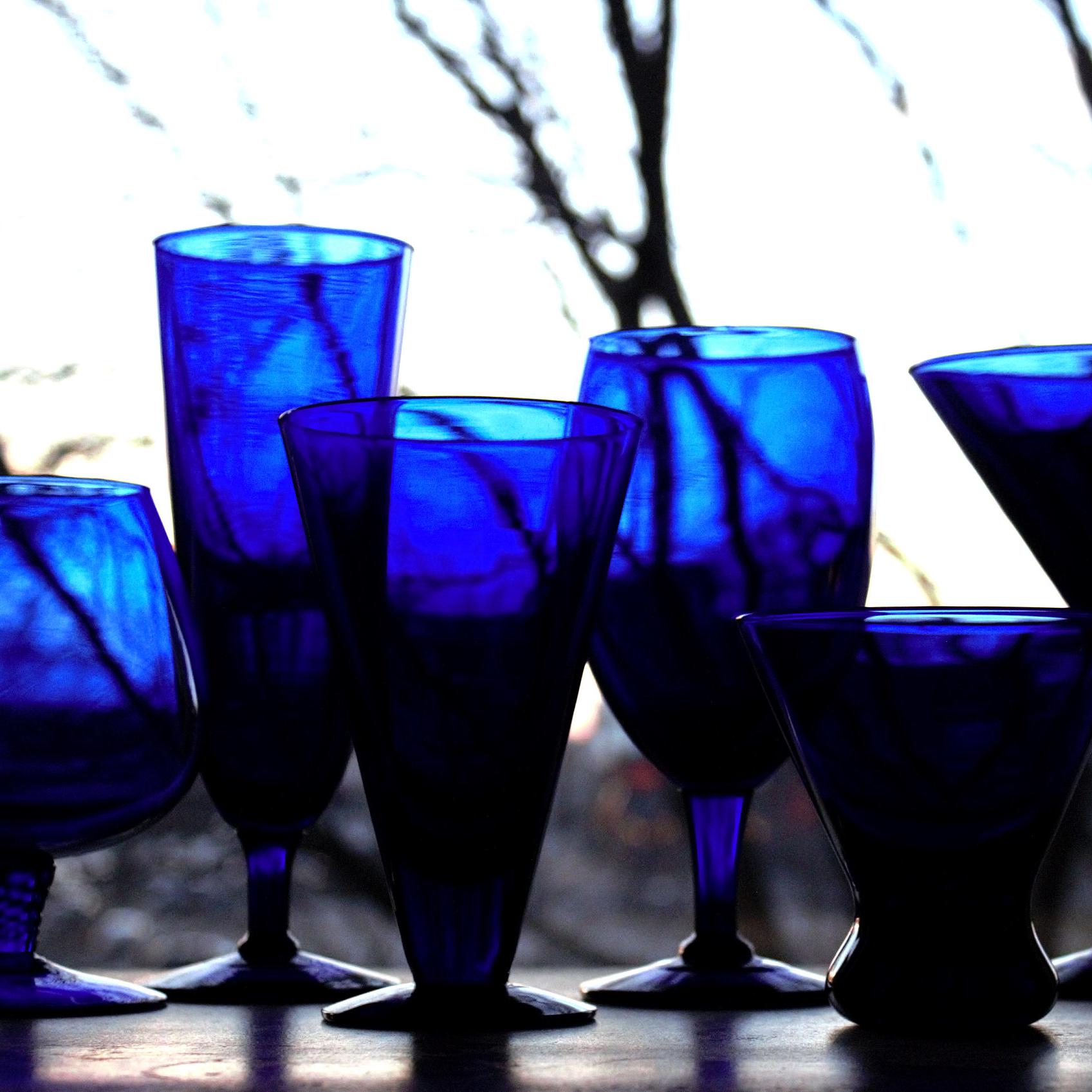 Cobalt Blue Cocktail Glass Set (7 Piece): Vintage Home Barware