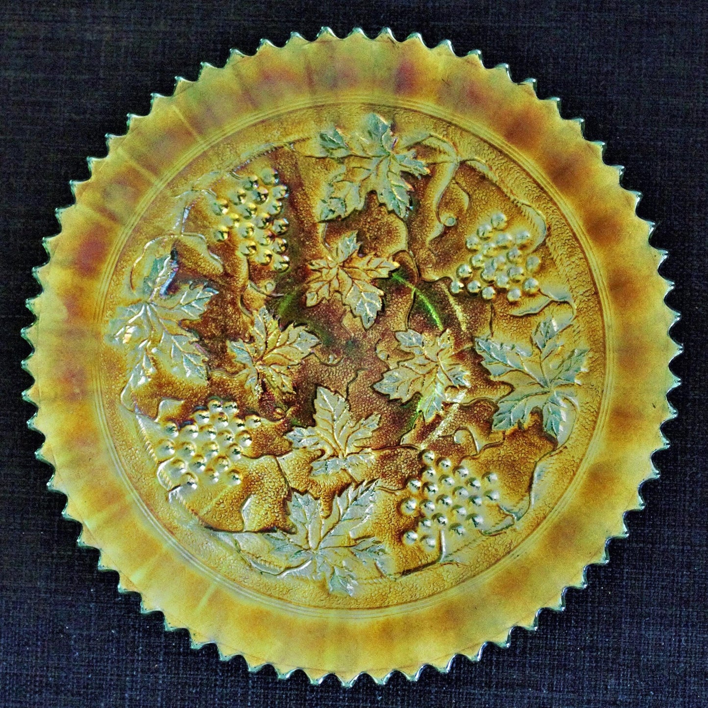 Rare Northwood Grape & Cable Plate: Iridized Green Stippled Sawtooth Edge